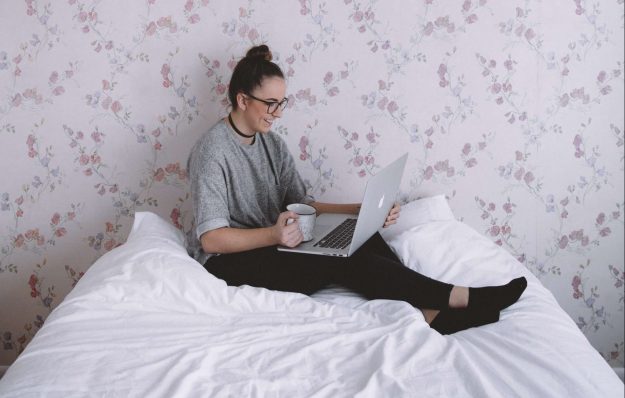 in-person vs online life coaching