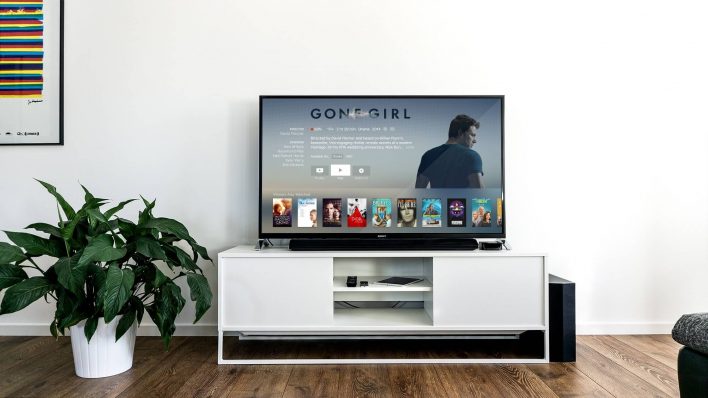 dating the universe and netflix